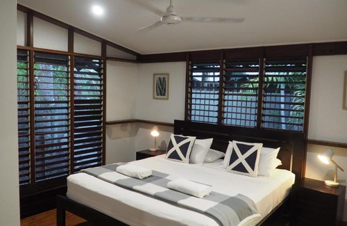 Mission Beach Villa | Relax at Cassawong Cottages with Oceanfront Views