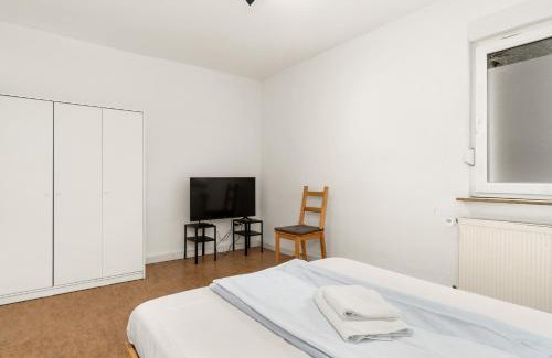 Nord-Holland Apartment | Comfortable Cassel Lofts - Ideal for Groups Near Key Locations