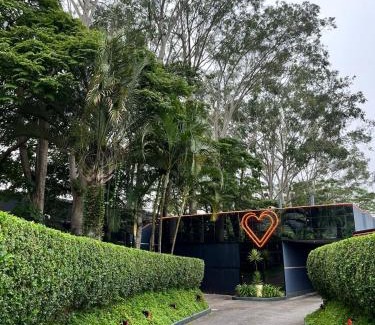 Santo Andre Hotel | Comfortable Stay at Cassino Motel 6 with Hot Tub & Breakfast