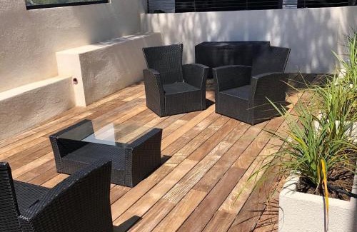 Cassis House | Oceanfront Cassis Lodges - Guest Rated 9.1/10