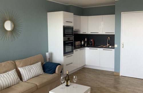 Cassis Apartment | Sea View Apartment with Pool and Tennis in Cassis Provence