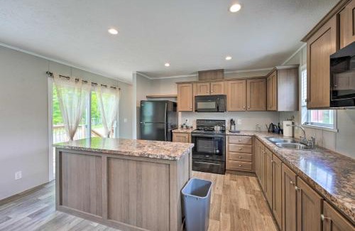 Cassopolis House | Relaxing Cassopolis Escape Near Stevens Memorial Park