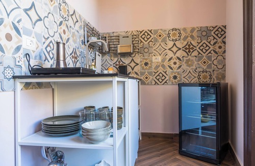 Trecastagni Apartment | Castanea House - 100 m², Etna view, near Catania