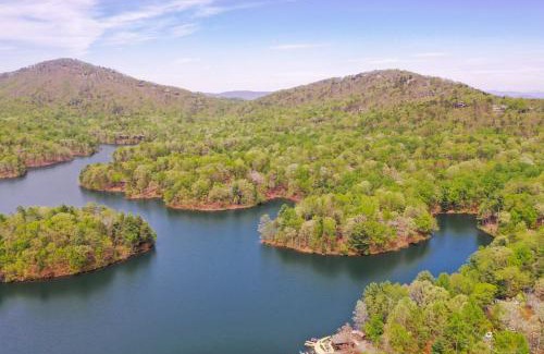 Big Canoe House | Relax at Castaway Cottage - Tranquil Stay in Big Canoe