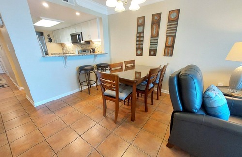 Gulf Shores Condo | Oceanfront 2 Bedroom Condo with Pool at Castaways