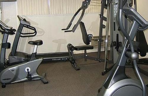 Freeport Resort | Relax at Castaways Resort and Suites with Family-Friendly Amenities