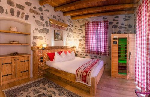 San Martino di Castrozza Apartment | Historic Residence Madonna: Guest Rated 9/10 & Pet Friendly