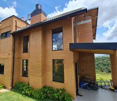 Conceicao do Ibitipoca House | Discover Castelinho Ibitipoca: Perfect for Families & Pets