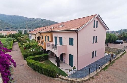 Castellaro Hotel | Enjoy Oceanfront Bliss at Castellaro Golf Resort