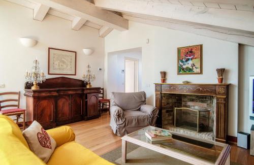 Novazzano Bed & Breakfast | Romantic Castello di Brusata Apartment with Pool & Ocean View