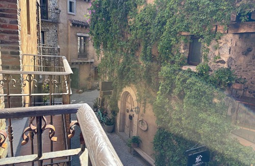 Santeagueda Apartment | Castello di Carlo - Loft Carlo III
