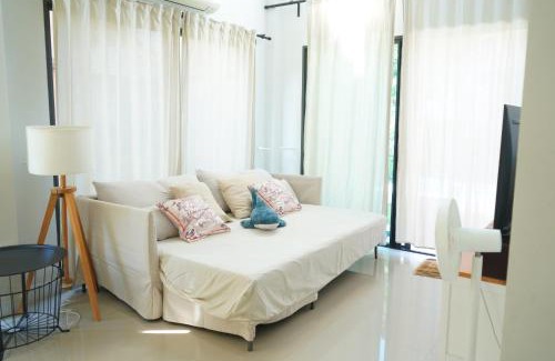 Cha-am Villa | Explore Family-Friendly Comfort at Castello Di Mare