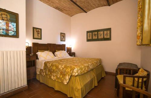 Proceno Hotel | Discover Castello Di Proceno: Pet-Friendly Historic Retreat