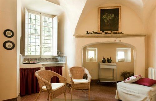 Rocca Grimalda House | Discover Castello di Rocca Grimalda: Pet-Friendly Retreat