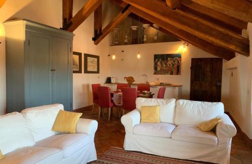 Rocca Grimalda House | Discover Castello di Rocca Grimalda: Pet-Friendly Retreat