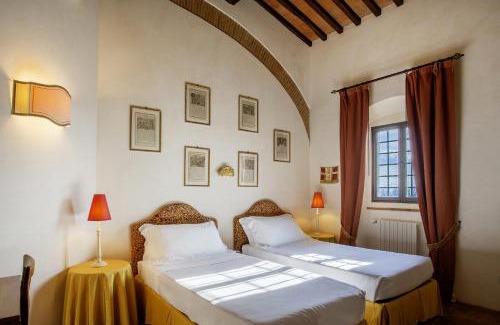 Santo Stefano A Tizzano House | Castello di Montemasso B&B