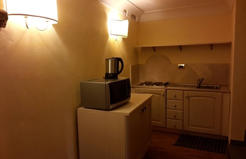 Izzalini Apartment | Discover Castello Izzalini Todi Resort - Pool & Spa Retreat