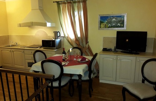 Izzalini Apartment | Beautiful Castello Izzalini Todi Resort with Delicious Dining