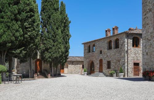 Castellina in Chianti House | Indulge at Castello La Leccia: 4-Star Oceanfront Retreat
