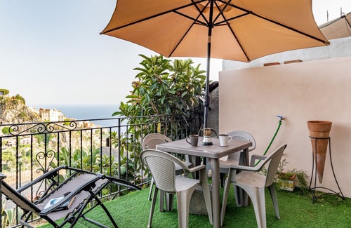 Castelmola Apartment | Castelmola Apt with Parking and Panoramic View!