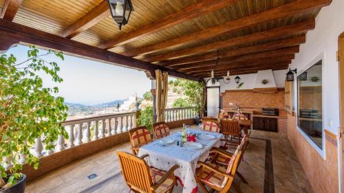 Competa House | Top-Rated Castillo de la Hazalara Competa with Pool Access