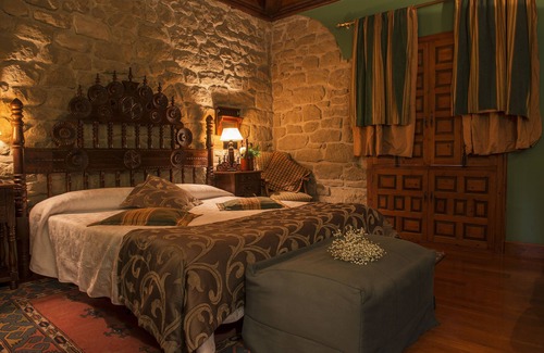 Laguardia Old Town Hotel | Experience Castillo El Collado: Spa Haven with 9.6 Score