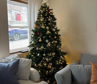Lewes House | Discover Family-Friendly Comfort at Castle Bank Terrace