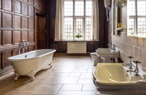 Stonnall Hotel | Discover Castle Bromwich Hall: Family-Friendly Getaway
