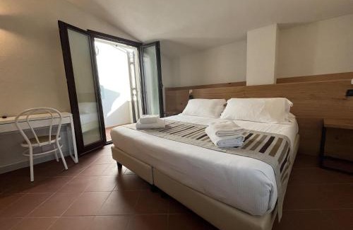 Old Town Apartment | Castle Charm Apartment, MantegnaHotels