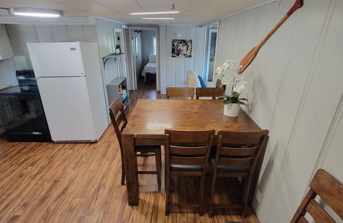 Camdenton House | Waterfront Castle Cliff Cabin: Pet-Friendly Retreat Near Ha Ha Tonka