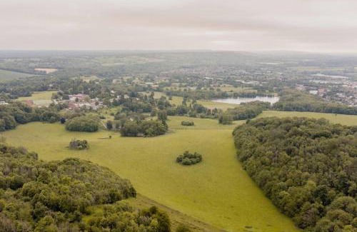 Redhill Apartment | Family-Friendly Castle Haven Apartment in Redhill Awaits