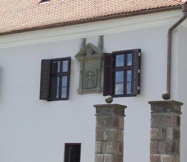 Talisoara Hotel | Discover Castle Hotel Daniel: A 4-Star Gem with Spa & Pool