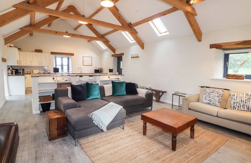 Newport Cottage | Pet-Friendly Castle Mill with Garden in Newport, Pembrokeshire
