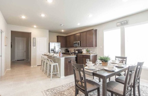 Sienna Plantation House | Experience the Unique Castle on Arbor Trail Getaway