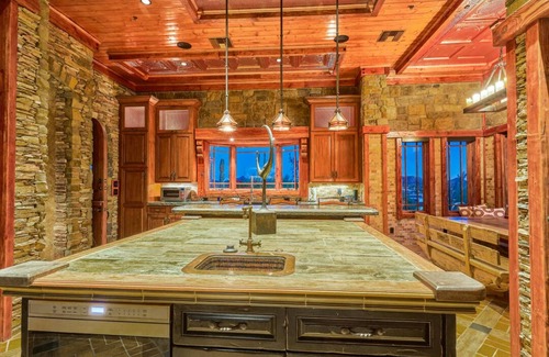 Carefree House | Experience Castle On Black Mountain with Breathtaking Views