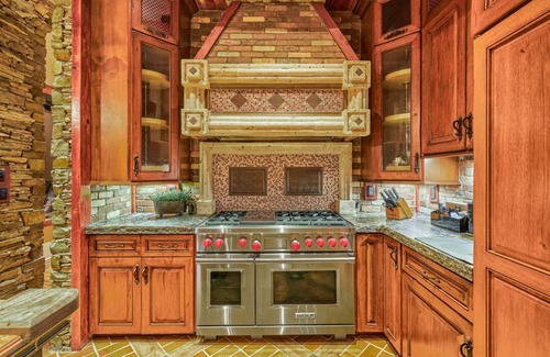 Carefree House | Experience Castle On Black Mountain with Breathtaking Views