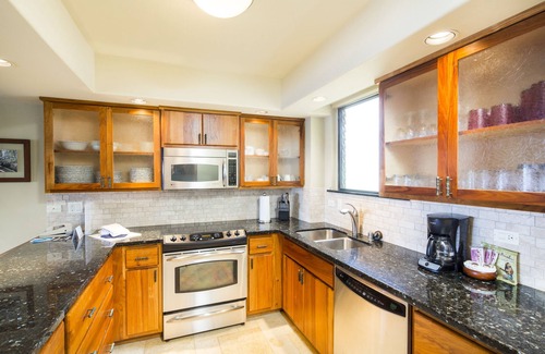 Poipu Condo | Experience Oceanfront Bliss at Castle Poipu Shores