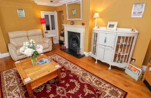 Kidwelly House | Pet-Friendly Castle School House: 4-Star Guest Rated Stay