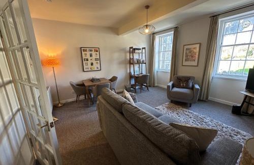 Old Town Apartment | Discover Castle Suite 3 in Old Town - Family-Friendly Stay