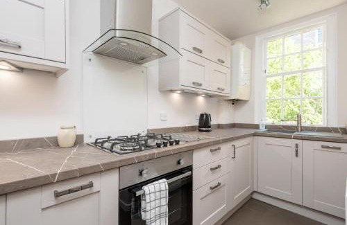 Old Town Apartment | Discover Castle Suite 3 in Old Town - Family-Friendly Stay