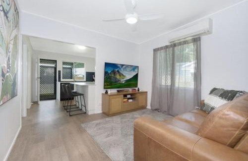 West End House | Discover Castle View Cottage: Guest Rated 9.3/10 & Family Friendly