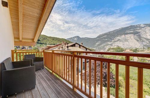 Drena Apartment | Discover Castle View: Pet-Friendly Retreat with Top Ratings