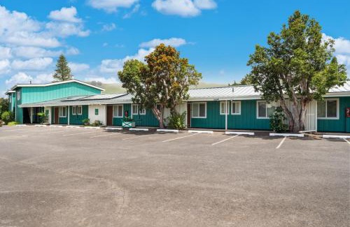 Waimea Cabin | Discover Waimea Country Lodge: Family-Friendly Retreat