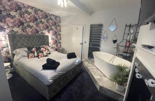Knaresborough House | Discover Beautiful Holiday Homes in Knaresborough, UK