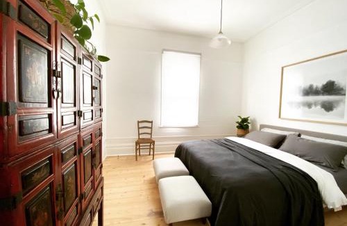 Geelong West House | Castlebar: Boutique Accommodation Near Pakington Street