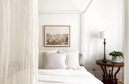 Geelong West House | Castlebar: Boutique Accommodation Near Pakington Street