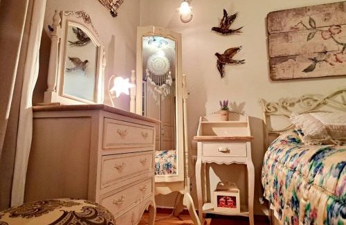 Sykies Apartment | CastleView 2BR: Guest Rated 9.7, Child-Friendly Retreat