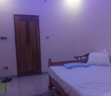 Ziguinchor House | Guest Rated 10/10: Child-Friendly Castor Hotel Awaits