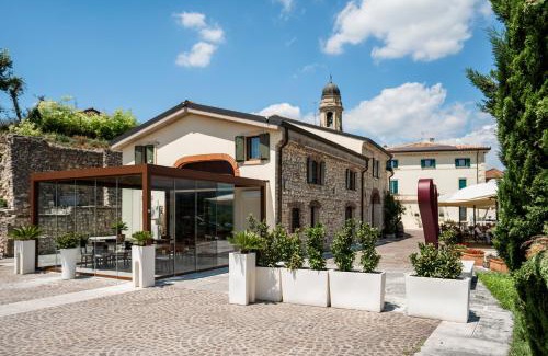 San Pietro in Cariano Hotel | Pet-Friendly Retreat at Castrum Wine Relais with Top-Rated Service