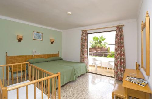San Antonio Bay Hotel | Relax at Hotel Bahia Playa with Pool & Ocean Views